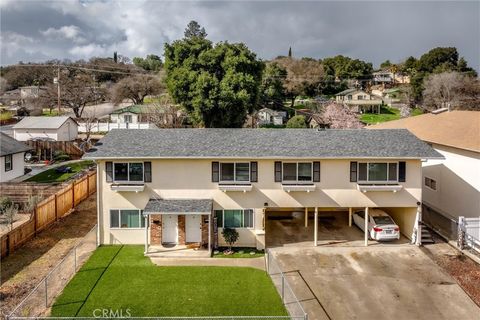 Photo of 2221 Oak Street, Paso Robles, CA 93446 (MLS # NS26041998)