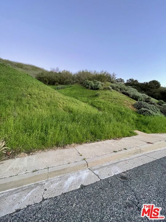 27306 Oak Summit Road