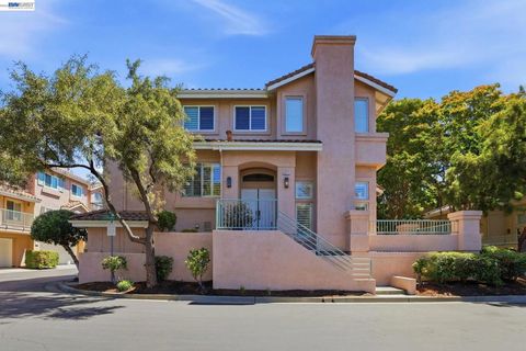 Photo of 6072 Nice Ter Ter #62, Fremont, CA 94555 (MLS # 41134849)