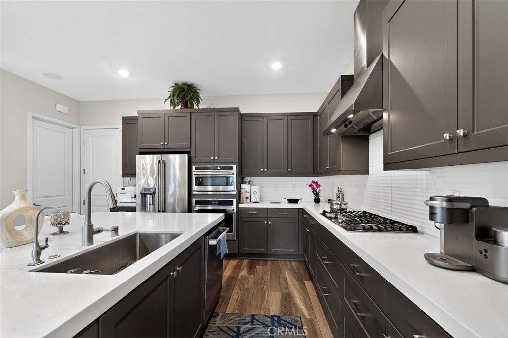 Element (ELEM5P) - Residential Lease