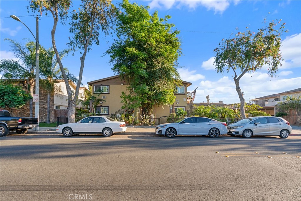 2166 W Alameda Avenue