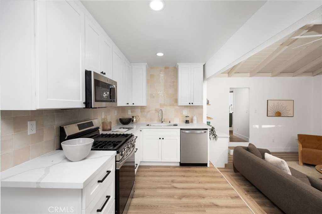 3332 W 134th Street
