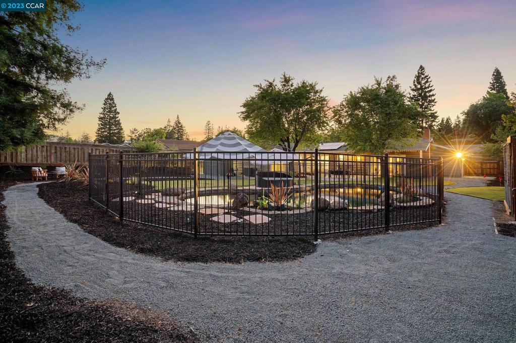 LEANDER HILLS - Residential