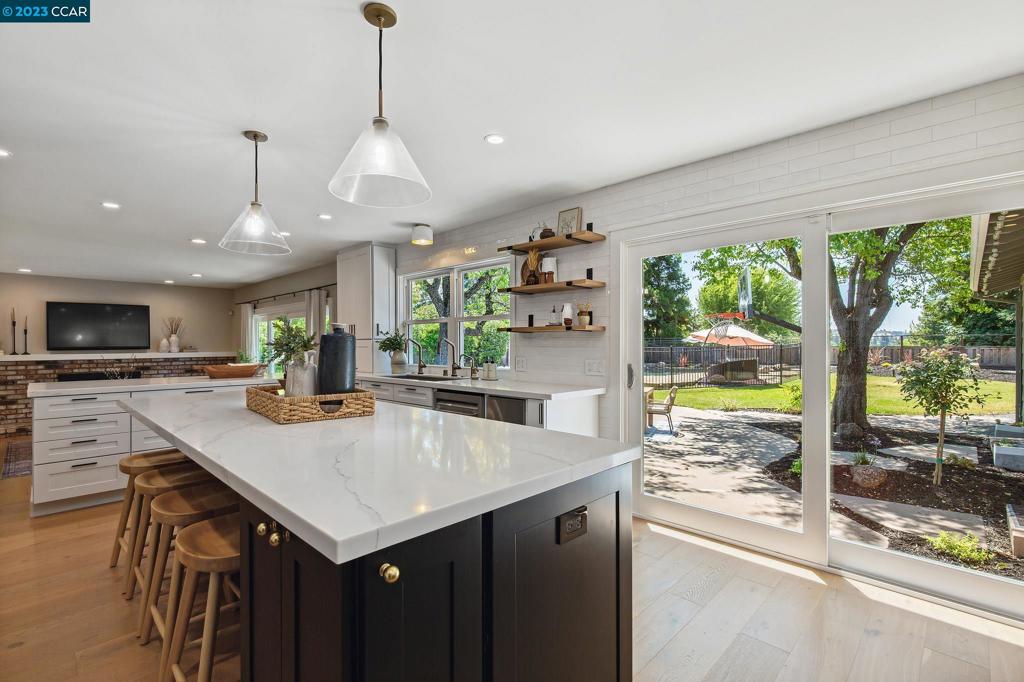 LEANDER HILLS - Residential