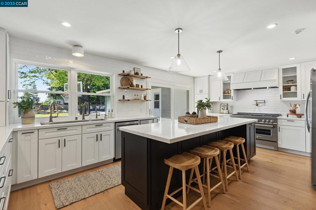 LEANDER HILLS - Residential