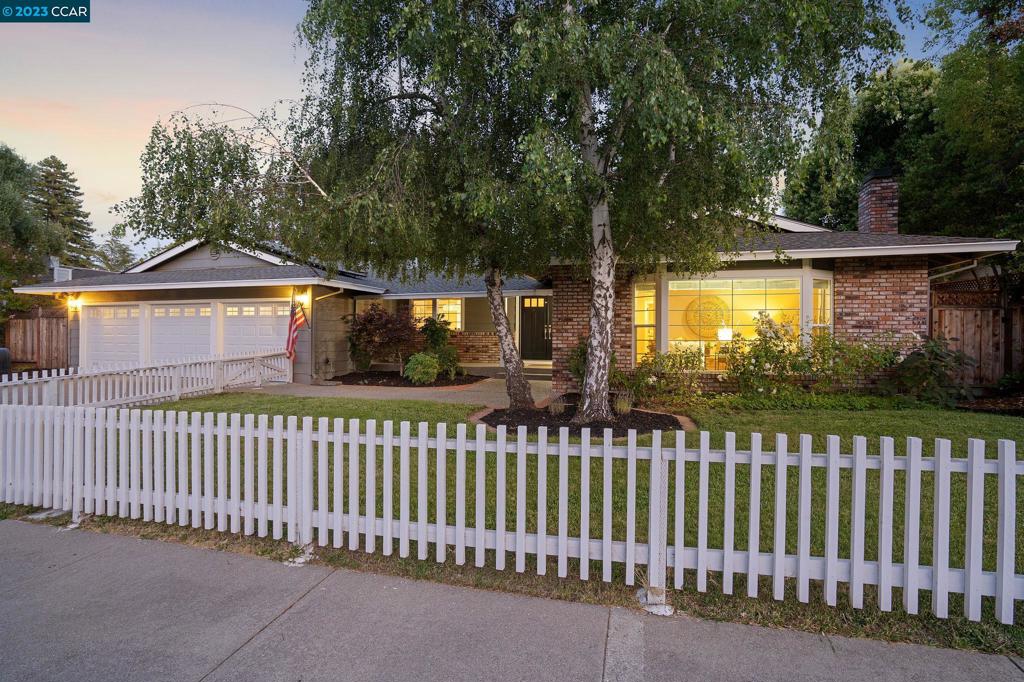 LEANDER HILLS - Residential