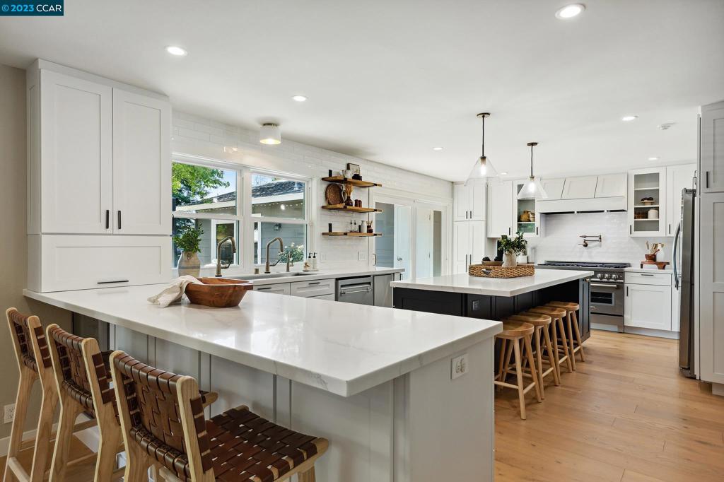 LEANDER HILLS - Residential