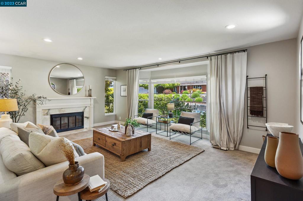 LEANDER HILLS - Residential