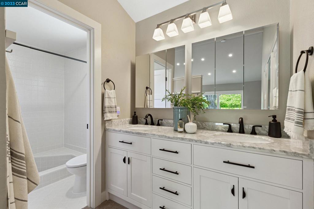 LEANDER HILLS - Residential