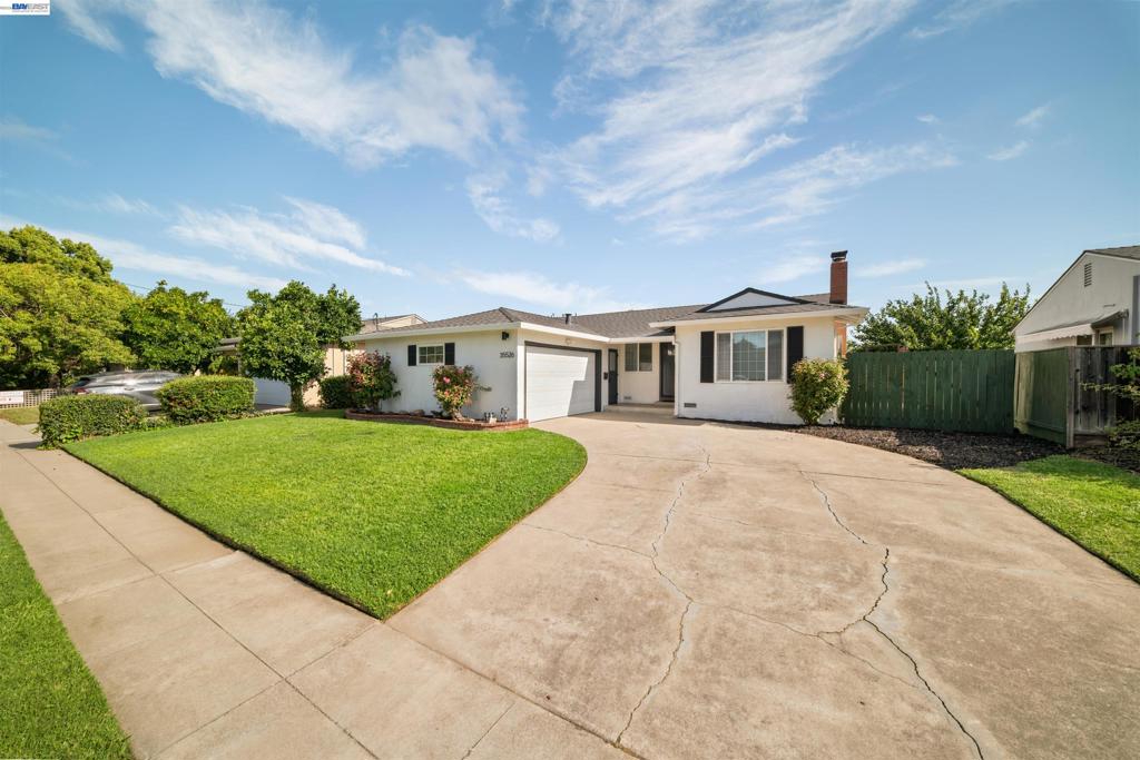 35526 Cabrillo Dr