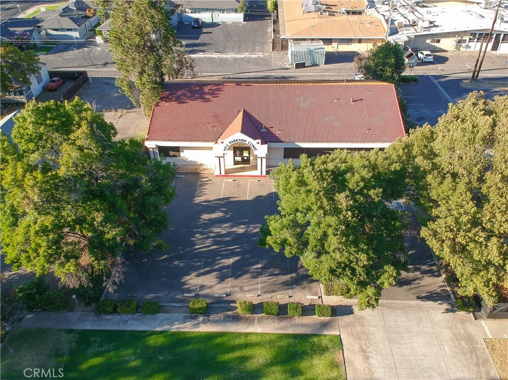 535 W 25th