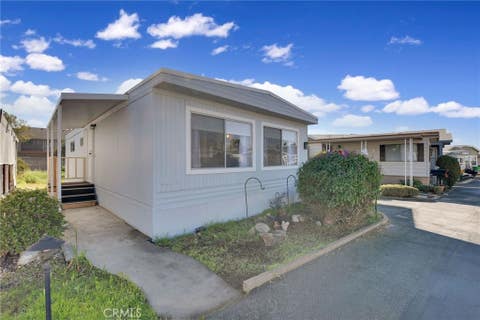 Photo of 840 Foothill Boulevard #27, Azusa, CA 91702 (MLS # CV26187755)