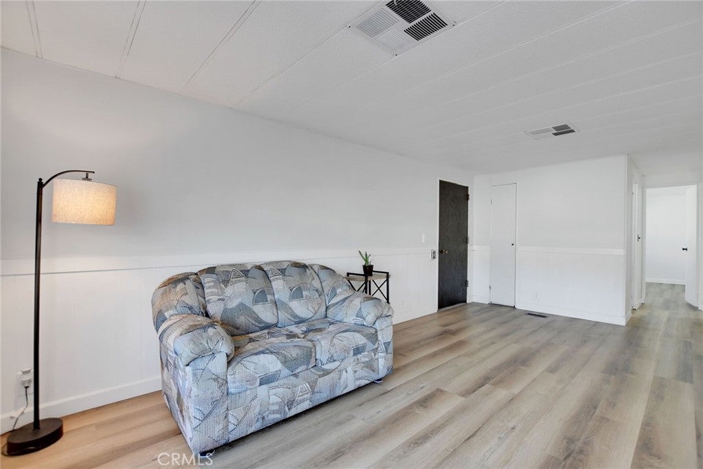 840 E Foothill Boulevard 27