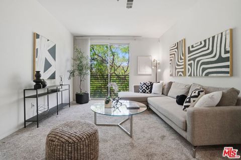 Photo of 6400 Crescent Parkway #301, Playa Vista, CA 90094 (MLS # 26731609)