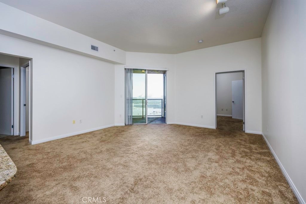 388 E Ocean Boulevard 1401