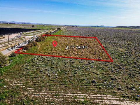 Photo of 10400 W Avenue B, Antelope Acres, CA 93536 (MLS # OC26024684)