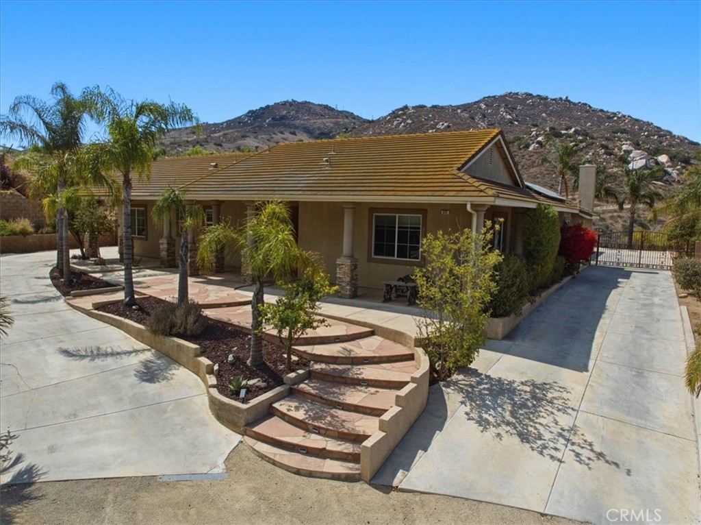 512 Draft Horse Place