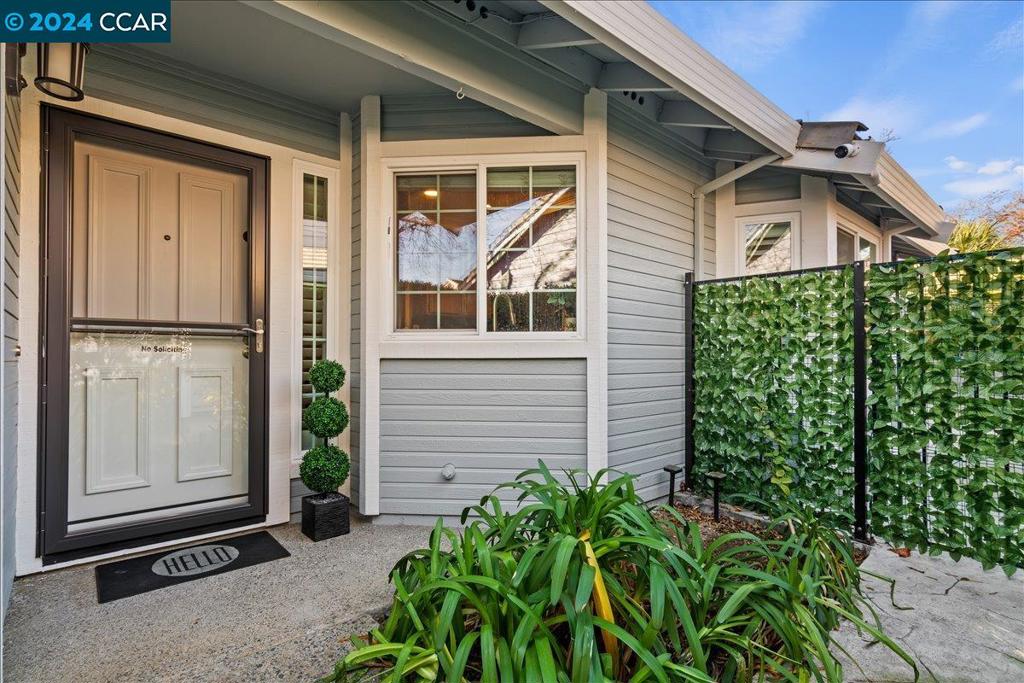 247 Heron Dr
