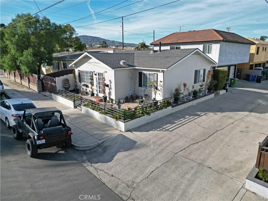 578 W 23rd Street