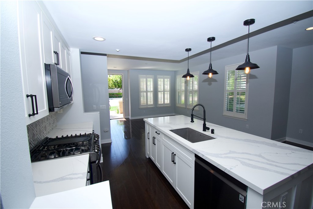 77 Brownstone Way 147