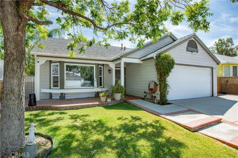 Photo of 31910 Green Hill DR, Castaic, CA 91384 (MLS # SR26179362)