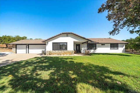 Photo of 13738 Crystallite LN, Valley Center, CA 92082 (MLS # NDP2608733)