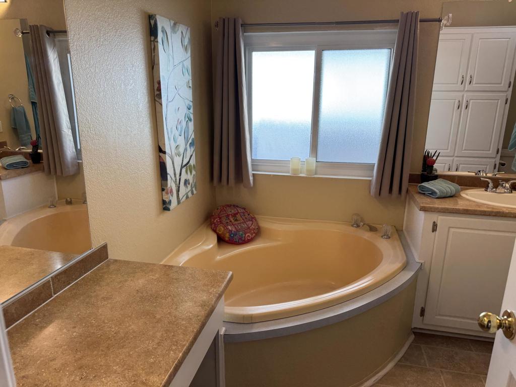 Ivey Ranch - Manufactured In Park