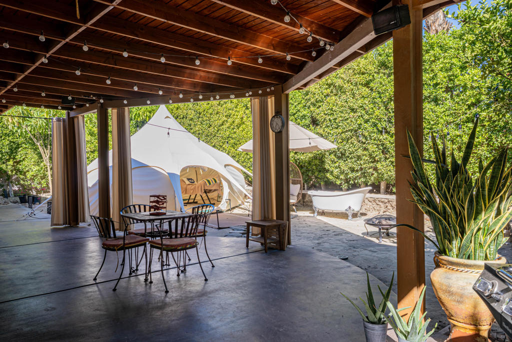 Quinterra - Residential Lease