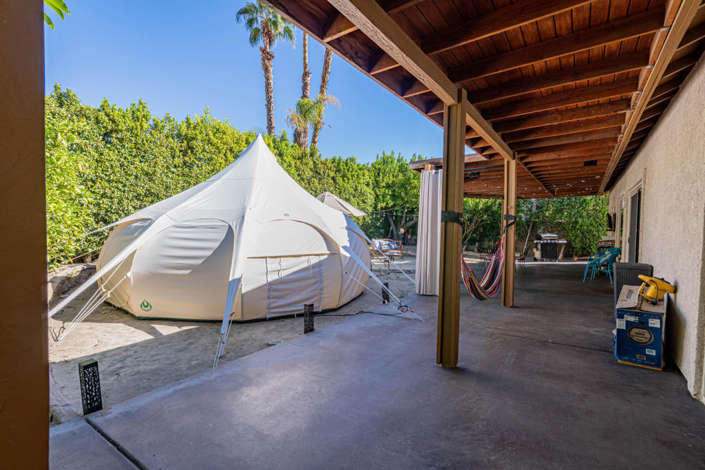 Quinterra - Residential Lease