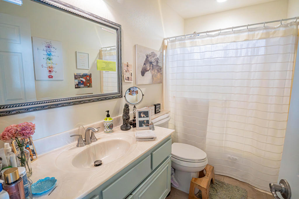 Quinterra - Residential Lease