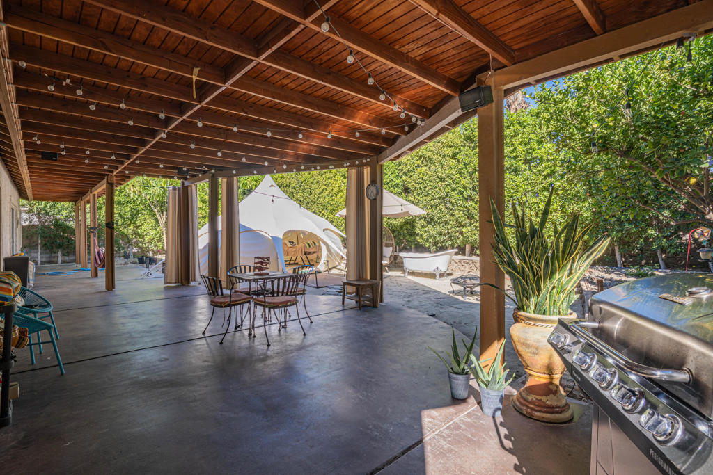 Quinterra - Residential Lease