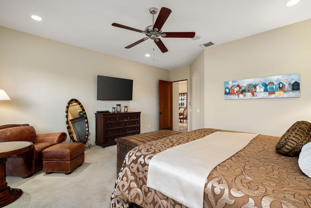 The Palms - Residential