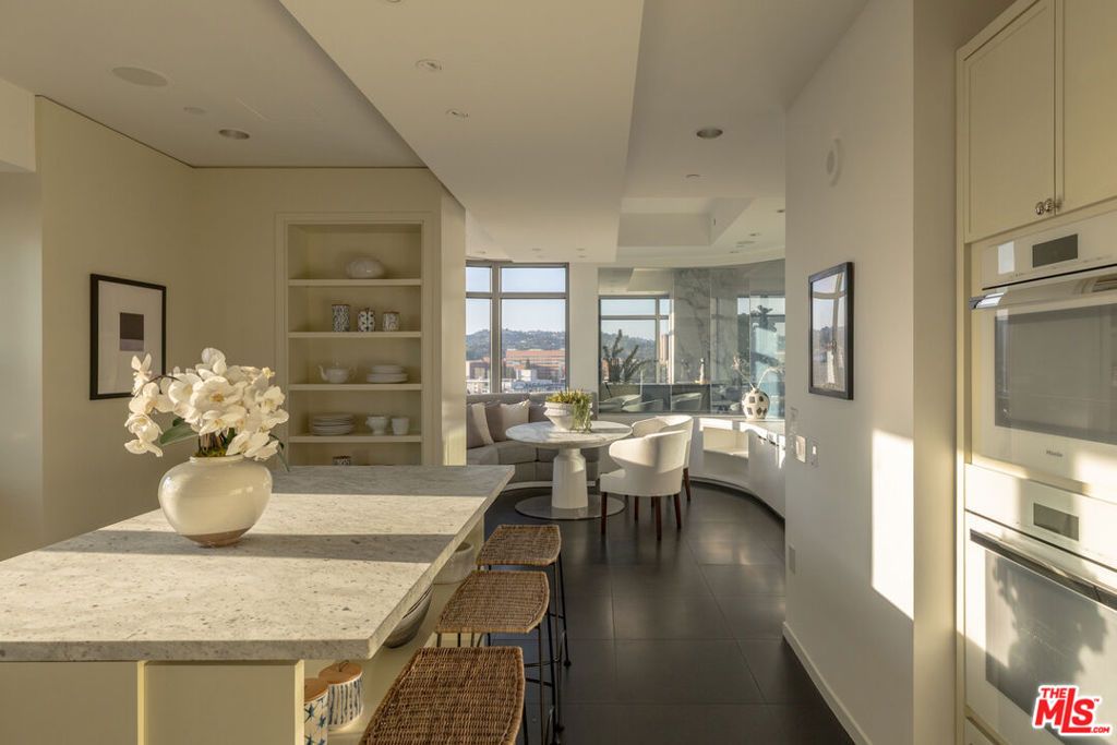 Photo of 10800 Wilshire Boulevard #1501, Los Angeles, CA 90024 (MLS # 25602381)
