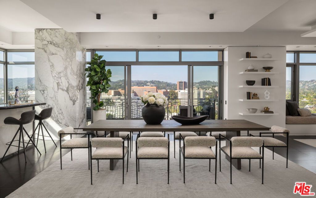 Photo of 10800 Wilshire Boulevard #1501, Los Angeles, CA 90024 (MLS # 25602381)