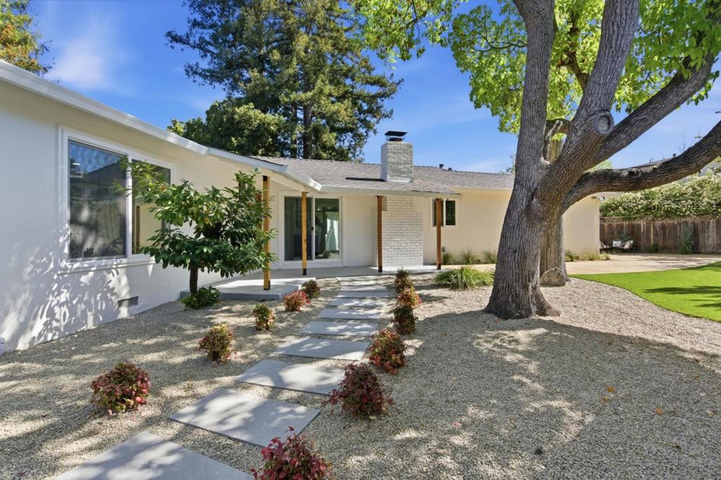 580 Green Manor Court