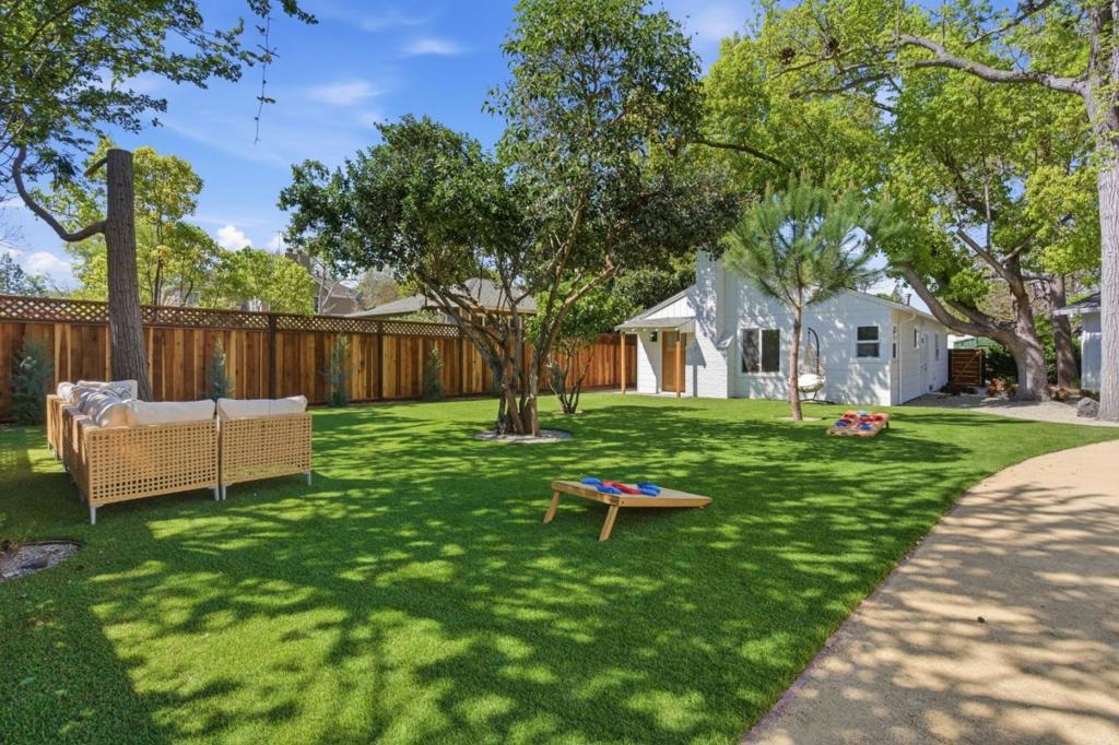 580 Green Manor Court, Palo Alto CA 94301