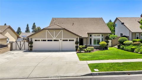 Photo of 904 Pineridge St ST, Upland, CA 91784 (MLS # CV26032739)