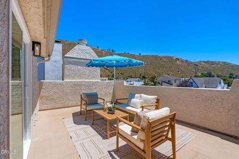 Tiny photo for 175 E Lewis Street, Ventura, CA 93001 (MLS # V1-37470)