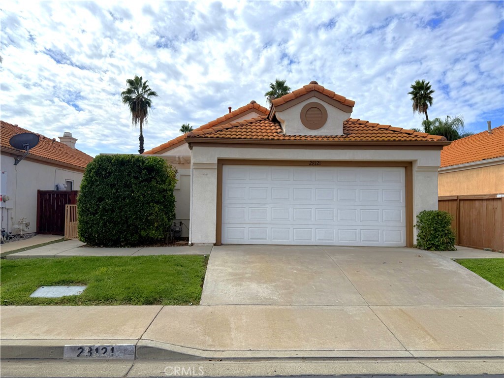 Beautifully Renovated Home in 55+ Menifee Lakes – Palmilla Community
Welcome to 28121 Orangegrove Avenue, a refreshed 3-bedroom, 2-bathroom home in the sought-after 55+ Menifee Lakes Palmilla Association. Recently updated with fresh interior paint, new laminate flooring, reglazed showers, a professionally pressure-washed exterior, and a full yard makeover, this home is move-in ready. The inviting floor plan includes a living room with a cozy fireplace, a dining area, and a charming kitchen featuring newer-style cabinets, updated countertops, and stainless steel appliances. The spacious primary suite offers an attached bathroom for comfort and privacy.
Additional highlights include an indoor laundry room, an attached two-car garage, and a backyard designed for entertaining with a covered patio and plenty of open space. With thoughtful updates and a wonderful community setting, this Menifee Lakes home is ready to welcome its next owner!