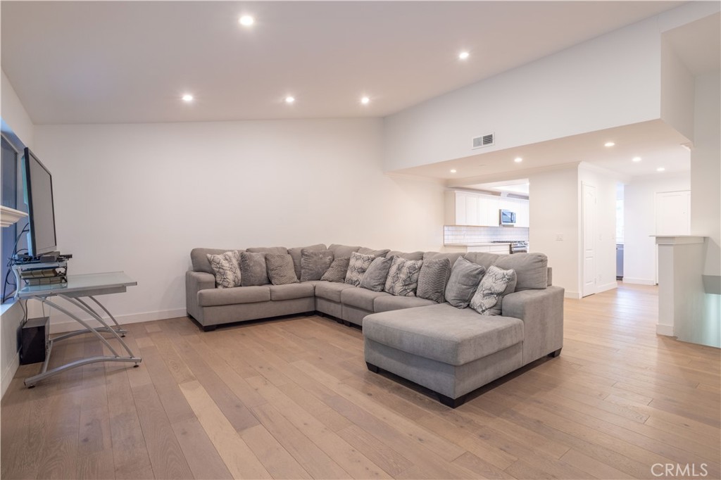 26144 rainbow glen drive