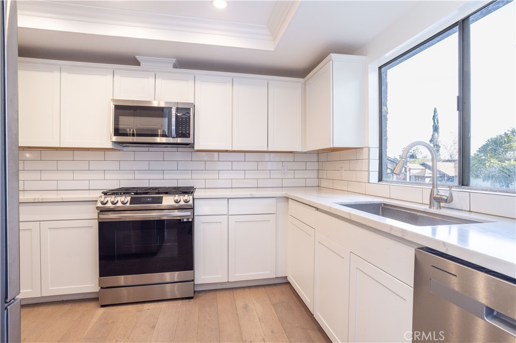 26144 rainbow glen drive