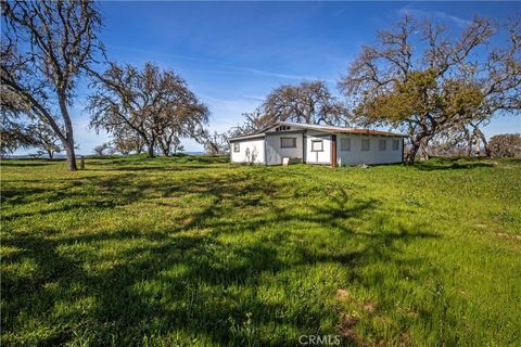 Tiny photo for 930 Windwood Road, Paso Robles, CA 93446 (MLS # NS25081081)
