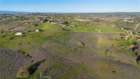 Tiny photo for 930 Windwood Road, Paso Robles, CA 93446 (MLS # NS25081081)