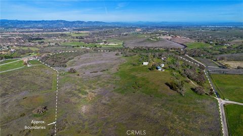 Tiny photo for 930 Windwood Road, Paso Robles, CA 93446 (MLS # NS25081081)