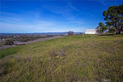 Tiny photo for 930 Windwood Road, Paso Robles, CA 93446 (MLS # NS25081081)