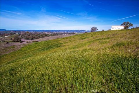 Tiny photo for 930 Windwood Road, Paso Robles, CA 93446 (MLS # NS25081081)