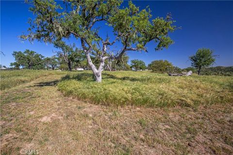 Tiny photo for 930 Windwood Road, Paso Robles, CA 93446 (MLS # NS25081081)