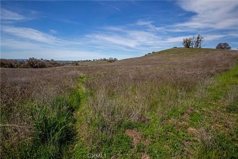 Tiny photo for 930 Windwood Road, Paso Robles, CA 93446 (MLS # NS25081081)