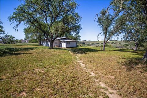 Tiny photo for 930 Windwood Road, Paso Robles, CA 93446 (MLS # NS25081081)