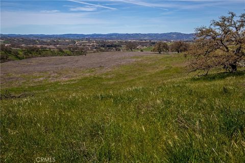 Tiny photo for 930 Windwood Road, Paso Robles, CA 93446 (MLS # NS25081081)